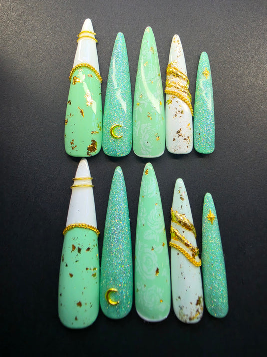 Hand crafted Press on nails (Copy 7)